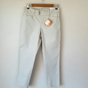 NWT DOCKERS Metro Ankle Khaki Pants-Size 4